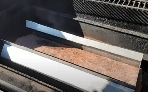 Griddle shroud