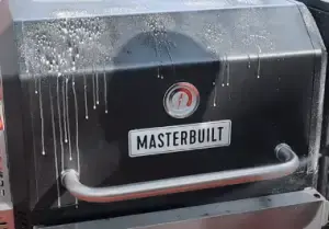Cleaning exterior side of Masterbuilt 560
