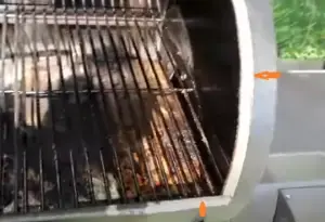 Gasket on the cooking chamber's lid
