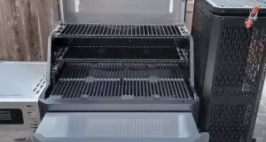 Masterbuilt Gravity 800 Smoker.