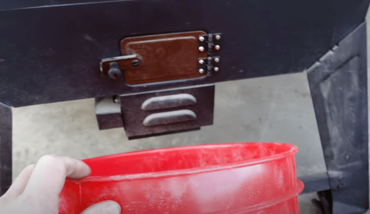 How to Clean Vertical Smoker